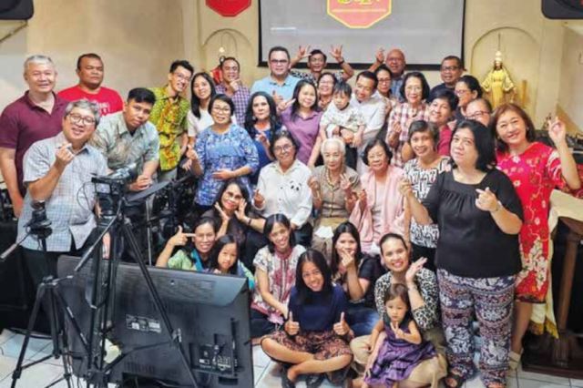 Misa Adorasi dan Ulang Tahun Perkawinan Bulan Desember