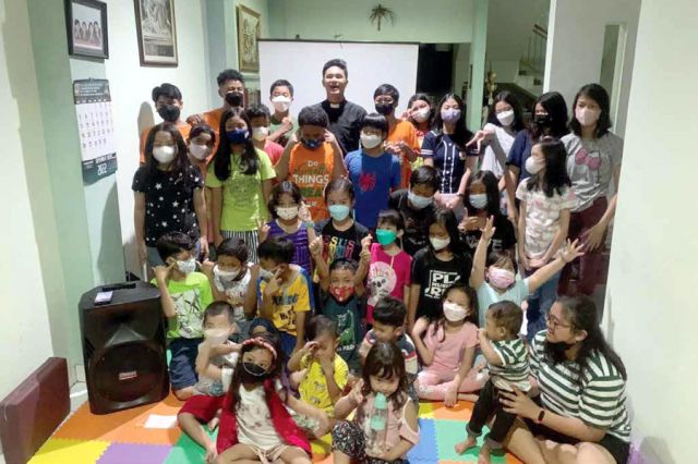 BIA dan BIR Lingkungan Gregorius Jumat Ceria bersama Frater Billy