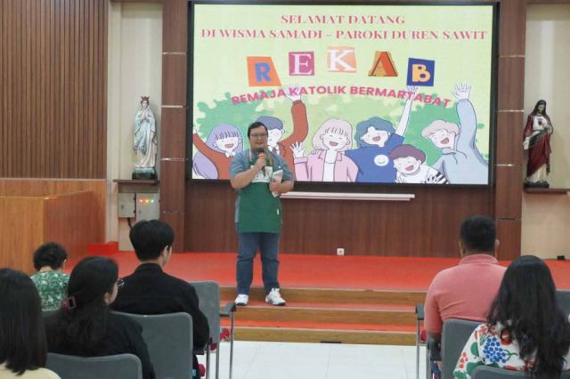 Pelatihan Calon Fasilitator REKAB -Remaja Katolik Bermartabat- dan aplikasinya dalam kegiatan Bina Iman Remaja